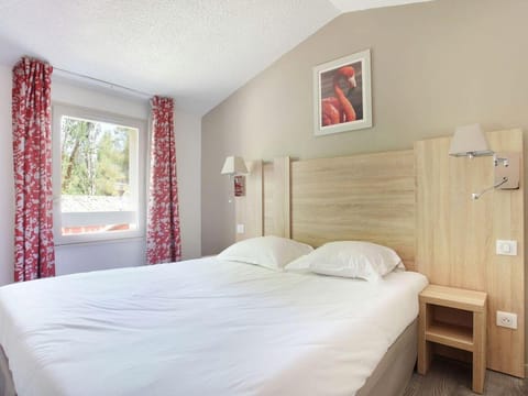 Resort in Arles near Camargue Flamingos Vacation rental in Arles