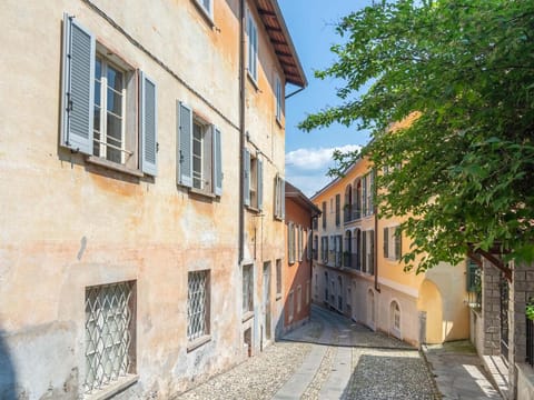 Appartamento in centro storico a Cannero Riviera Apartment in Cannero Riviera