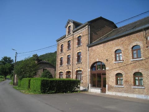 Ardennes Stay for 21 Guests Vacation rental in Trois-Ponts