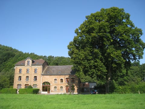 Ardennes Stay for 21 Guests Vacation rental in Trois-Ponts