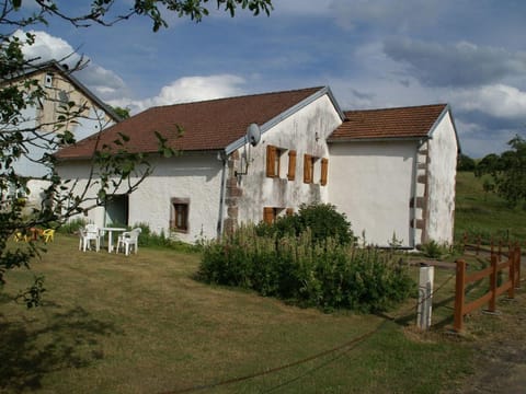 Holiday Home in Esmoulieres near Forest Vacation rental in Vosges