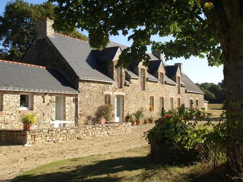 Spacious holiday home with fenced pond Vacation rental in Brittany