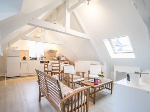 Quiet apartment in Bayeux 9km from beach Apartment in Bayeux