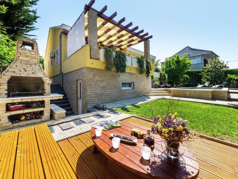 Exquisite Villa with Private Pool in Zadar Villa in Zadar