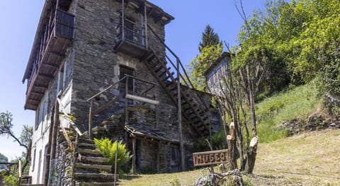 Cozy Hideaway Above Lake Como Vacation rental in Province of Lecco