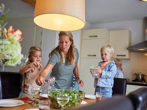 Farmhouse in Limburg near Subtropical Pool Villa in Roggel