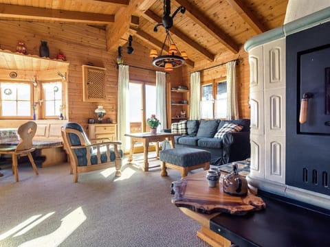 Chalet on the slopes Vacation rental in Piesendorf