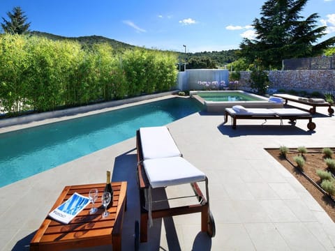 Charming Villa with Pool Villa in Šibenik