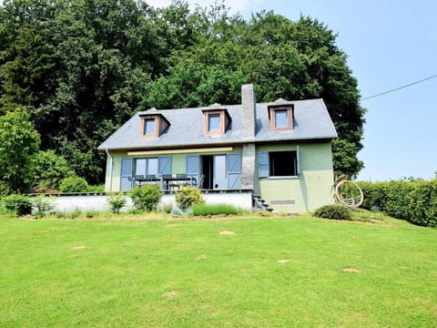 Modern Holiday Home in Flobecq with Garden Vacation rental in Flanders
