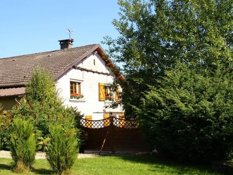 Holiday Home in La Chapelle with Garden Vacation rental in Vosges