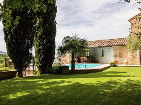 Holiday Home in Oppede with Private Pool Vacation rental in Ménerbes