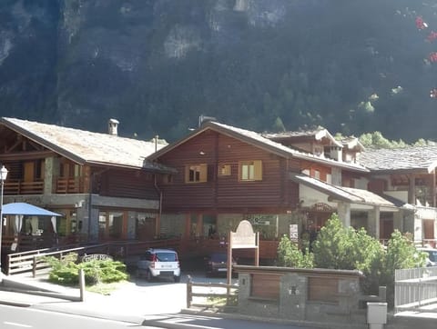 Alpine Bliss A Cosy Retreat Apartment in Torgnon