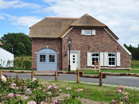 Farmhouse in Limburg near Maasplassen Villa in Roggel