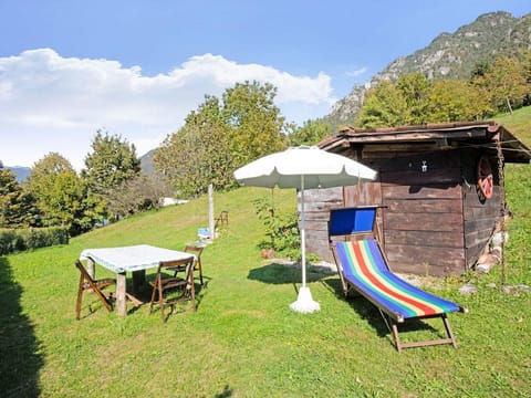 Cottage in Parole near Forest and Lake Vacation rental in Idro