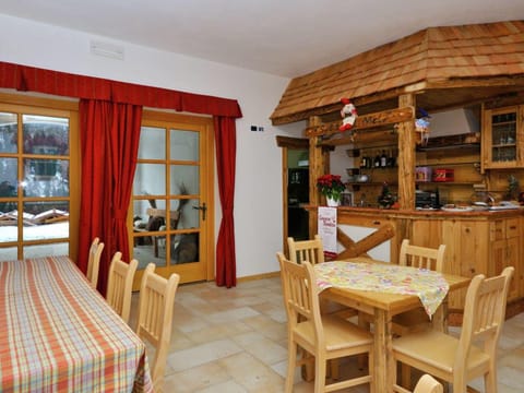 Mountain Retreat with Sauna Apartment in Trentino-South Tyrol