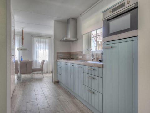 Sunny Zeeland Getaway Villa in Koudekerke