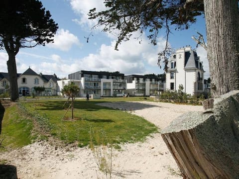 Apartment in Plougasnou with Stunning Sea Views Apartment in Plougasnou