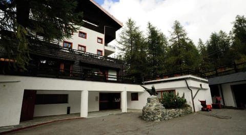 Apartment in Aosta Valley near Ski Lift Apartment in Breuil-Cervinia