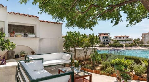 Holiday Home Kanica by Adriatic Sea Vacation rental in Šibenik-Knin County, Croatia