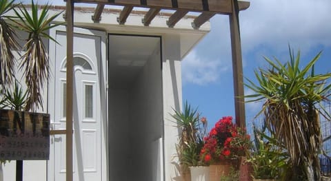 Apartment in Ravdoucha with Sea Views Apartment in Crete