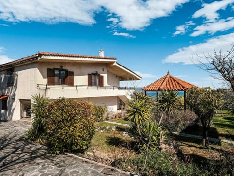 Holiday villa with sea view in Paralia Avlidas Vacation rental in Euboea