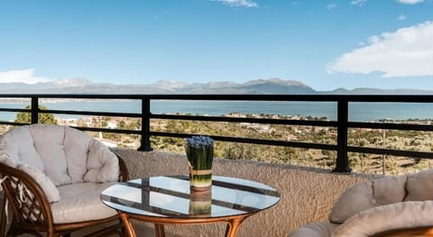 Holiday villa with sea view in Paralia Avlidas Vacation rental in Euboea