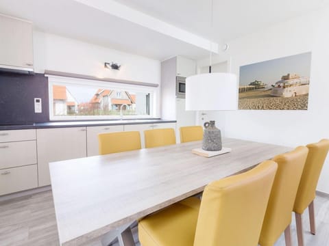 Holiday Home near North Sea Beach, Breeduyn Villa in Bredene