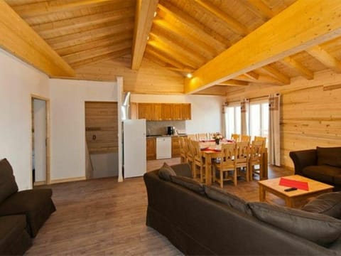 Chalet in Les Menuires by Les Trois Vallees Vacation rental in Les Allues