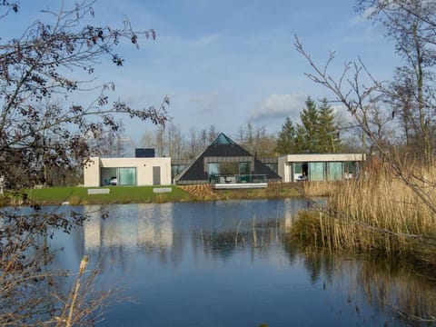 Lovely holiday home Walleken with a pond Villa in Flanders