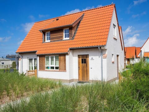Villa in Breeduyn Village with Garden Villa in Bredene