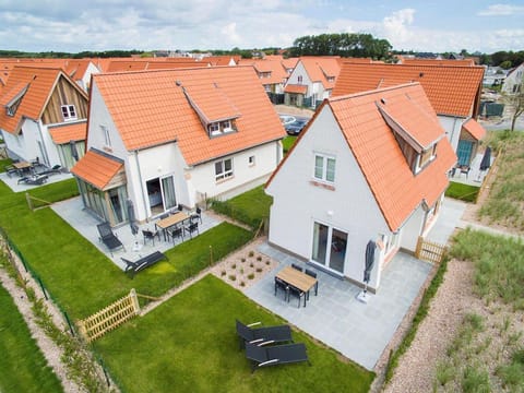 Villa in Breeduyn Village with Garden Villa in Bredene