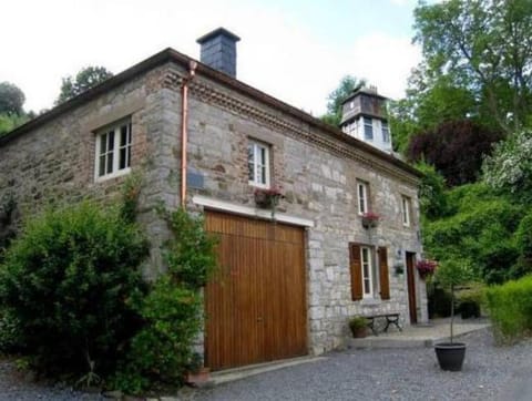 Charming Cottage in Anseremme with Fenced Garden Vacation rental in Dinant