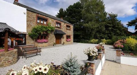 Modern Spacious Holiday Home Vacation rental in Wallonia, Belgium