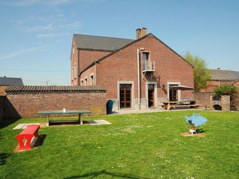 Holiday Home in Somme-Leuze with Garden BBQ Vacation rental in Wallonia, Belgium