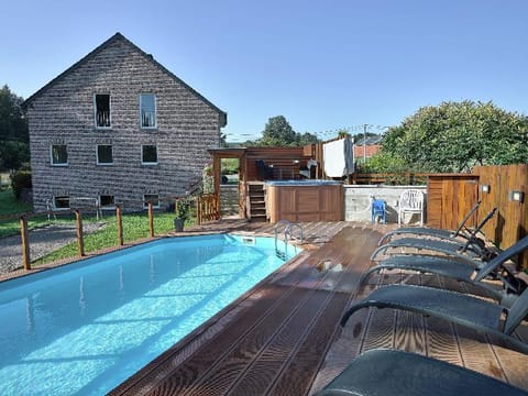 Holiday Home in Stoumont near Coo Waterfalls Vacation rental in Trois-Ponts