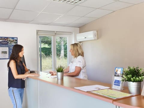 Pleasant chalet with covered terrace Vacation rental in Carnoux-en-Provence