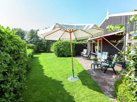 Peaceful Holiday Home near Centre in Burgh Haamstede Vacation rental in Burgh-Haamstede