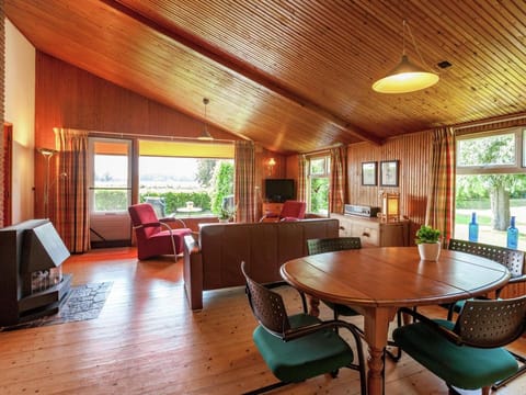 Peaceful Holiday Home near Centre in Burgh Haamstede Vacation rental in Burgh-Haamstede