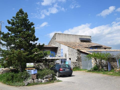 Farmside Cottage in Mirabel Vacation rental in Provence-Alpes-Côte d'Azur