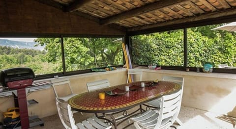 Comfortable gite in Oppede, France Vacation rental in Ménerbes