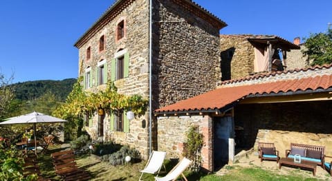 Retreat in Villeneuve-dAllier Vacation rental in Auvergne-Rhône-Alpes