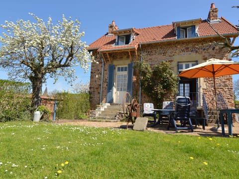 Unique holiday home in Saint-Honore-les-Bains Vacation rental in Bourgogne-Franche-Comté