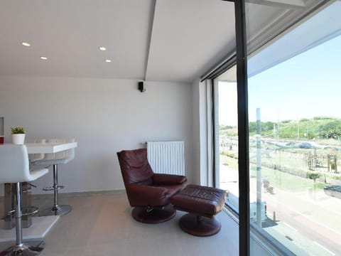 Tasteful apartment within walking distance from the centre and beach of Bredene. Apartment in Bredene