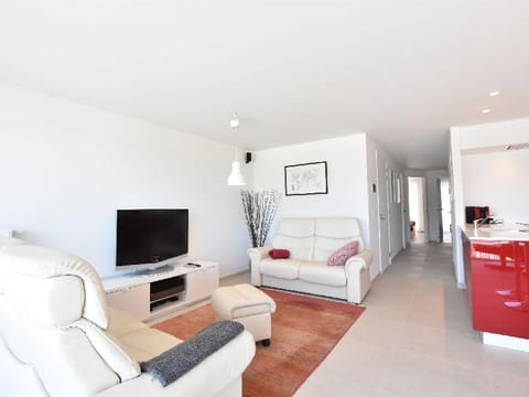 Tasteful apartment within walking distance from the centre and beach of Bredene. Apartment in Bredene