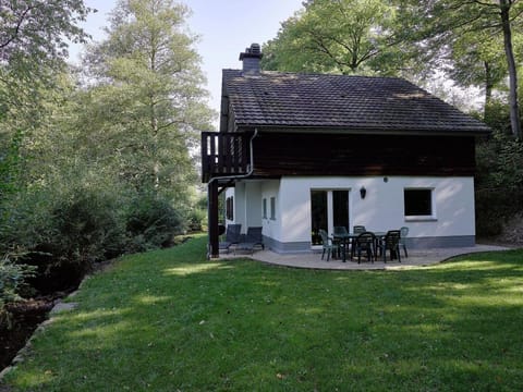 Holiday Home in Stoumont with Sauna  Garden Vacation rental in Trois-Ponts