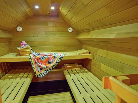 Holiday Home in Stoumont with Sauna  Garden Vacation rental in Trois-Ponts