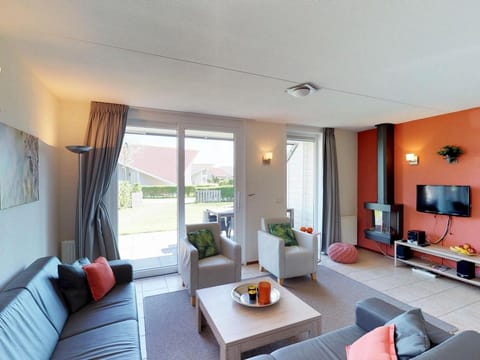 Villa in Zeeland with Private Terrace Villa in Wolphaartsdijk