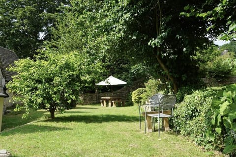 The Coach House and The Stable Apartment in Stroud