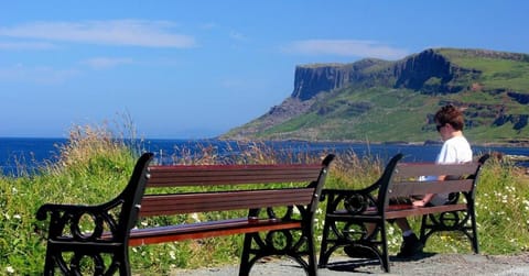 Rathlin Sound. Coastal. Relaxed. Studio. Sea Views Apartment in Ballycastle