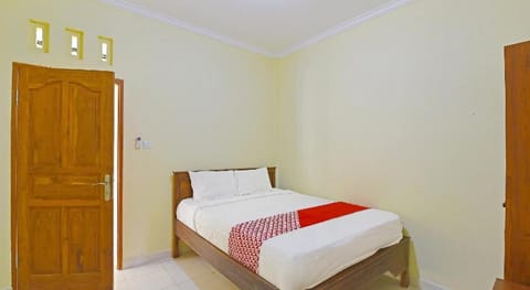 OYO Life 90675 Ld Residence Hotel in Kuta Selatan